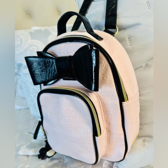 Betsey Johnson Light Pink Backpack with Black Bow Charm - Picture 4 of 10